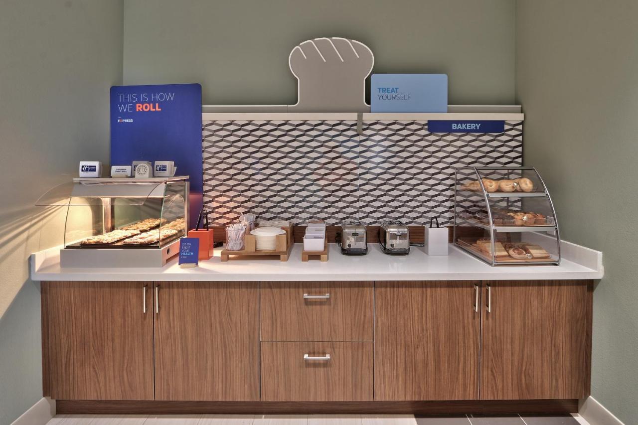 Holiday Inn Express & Suites - Albuquerque East By Ihg Exteriér fotografie