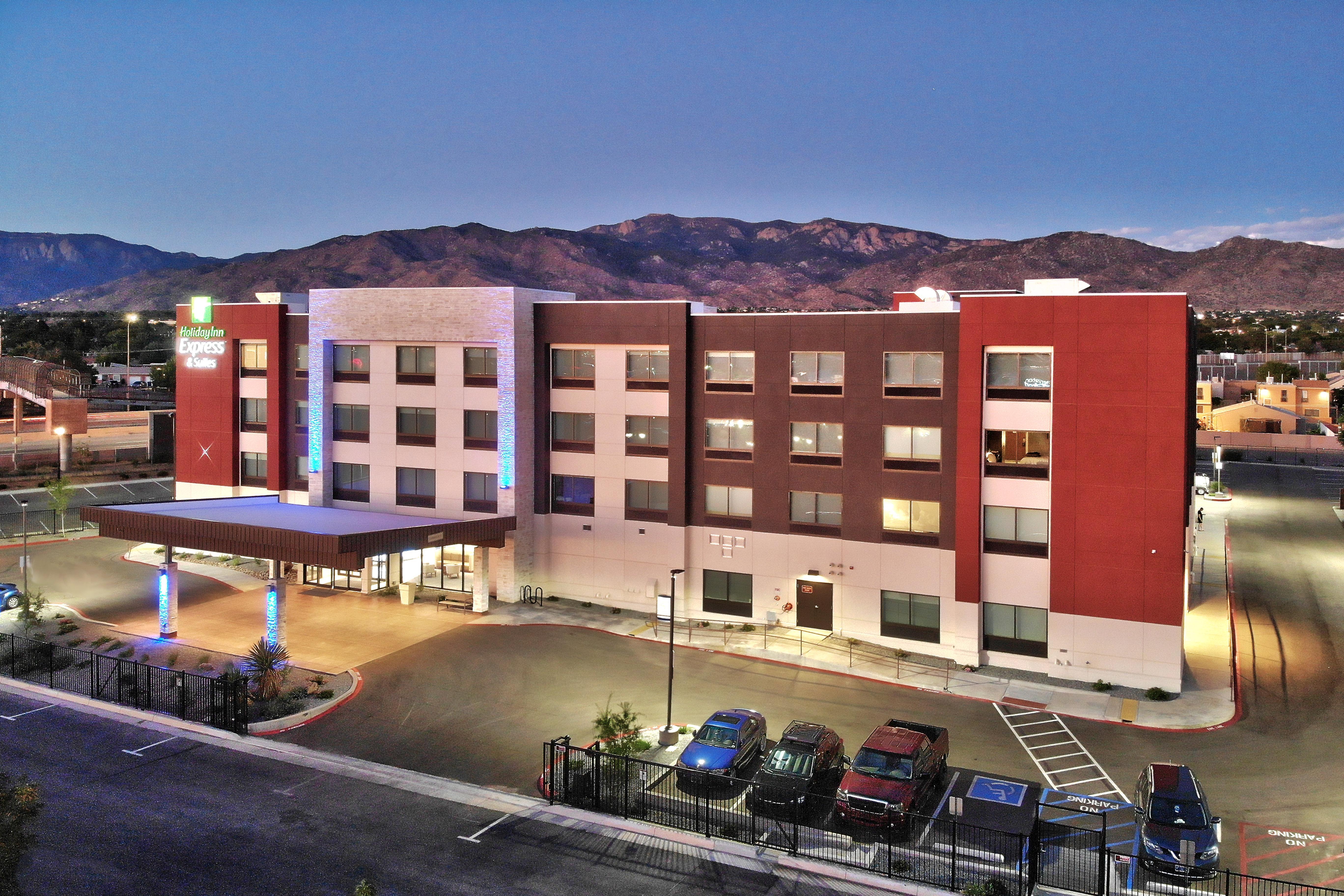 Holiday Inn Express & Suites - Albuquerque East By Ihg Exteriér fotografie